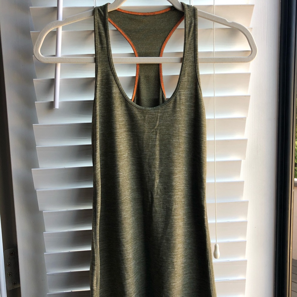 Lululemon army racerback tank size 4